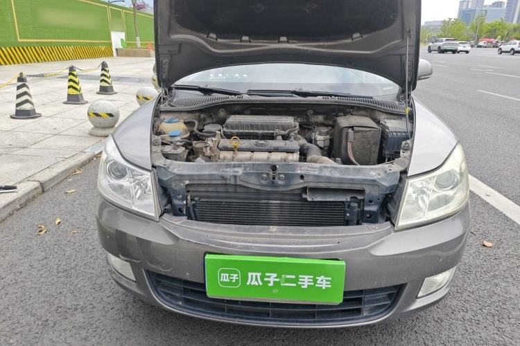 Used Skoda Octavia 2015 Classic Model 1.6L Manual Yijie Edition Engine Bay