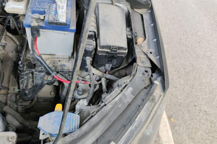 Used Skoda Octavia 2015 1.6L Automatic Yijie Edition Engine Bay Left