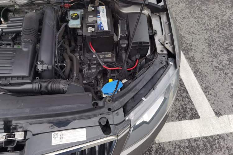 Used Skoda Octavia 2015 1.4TSI DSG Yijun Edition Engine Bay Left