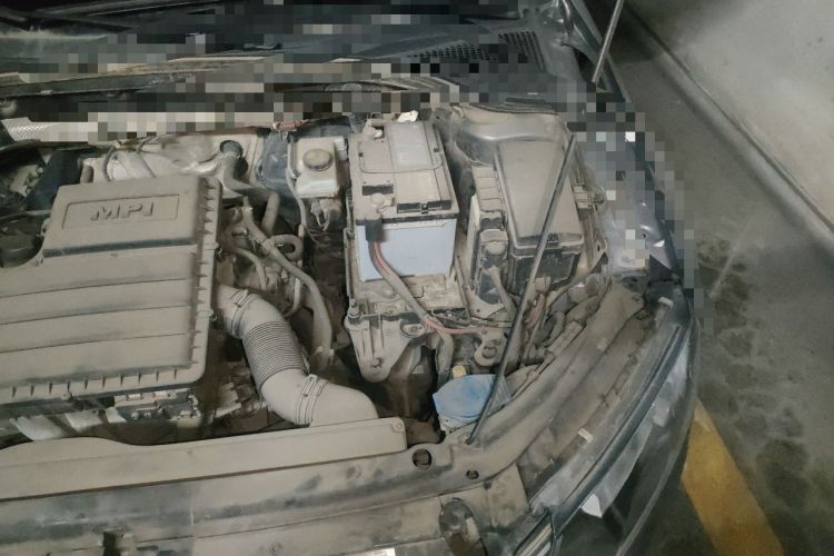 Used Skoda Octavia 2015 1.6L Manual Yijun Edition Engine Bay Left