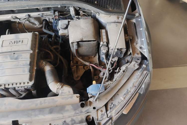 Used Skoda Octavia 2015 1.6L Manual Yijun Edition Engine Bay Left