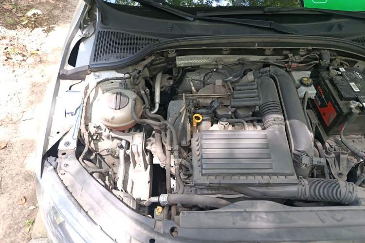 Used Skoda Octavia 2015 1.4TSI DSG Yijun Edition Engine Bay Right