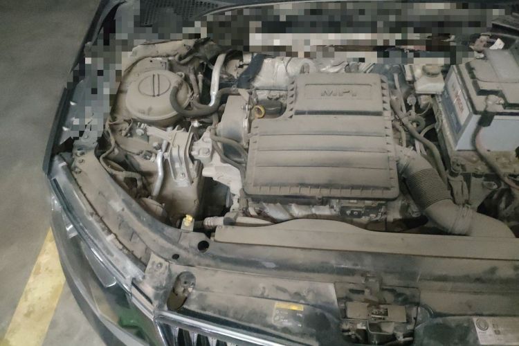 Used Skoda Octavia 2015 1.6L Manual Yijun Edition Engine Bay Right