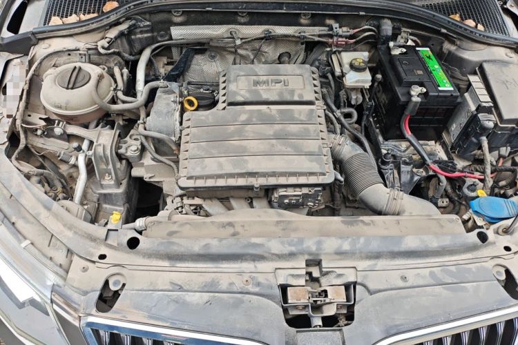 Used Skoda Octavia 2015 1.6L Automatic Yijun Edition Engine Bay