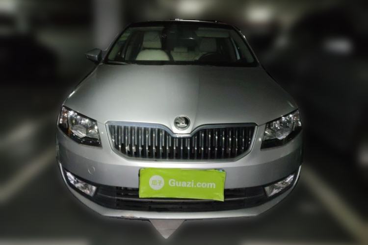 Used Skoda Octavia 2015 1.6L Automatic Yijun Edition Exterior 1