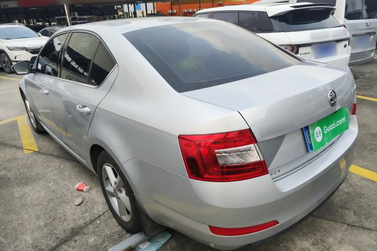 Used Skoda Octavia 2015 1.4TSI DSG Yijun Edition Exterior 2