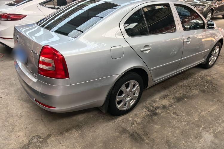 Used Skoda Octavia 2015 Classic Model 1.6L Automatic Yijie Version Exterior 3