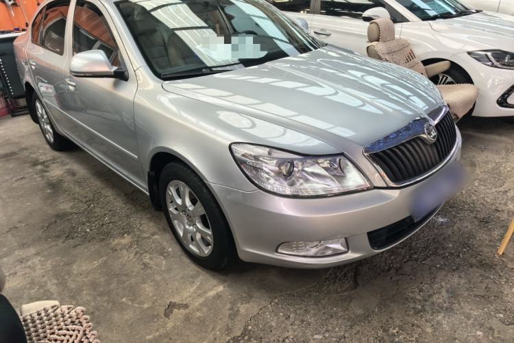 Used Skoda Octavia 2015 Classic Model 1.6L Automatic Yijie Version Exterior 4