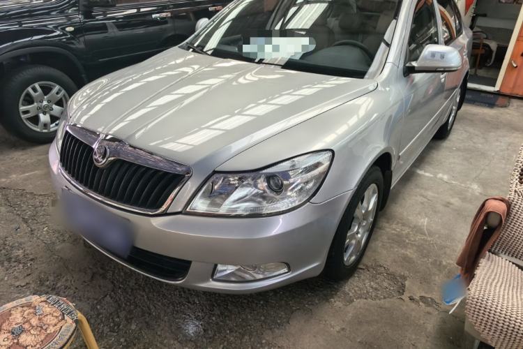Used Skoda Octavia 2015 Classic Model 1.6L Automatic Yijie Version Exterior 5
