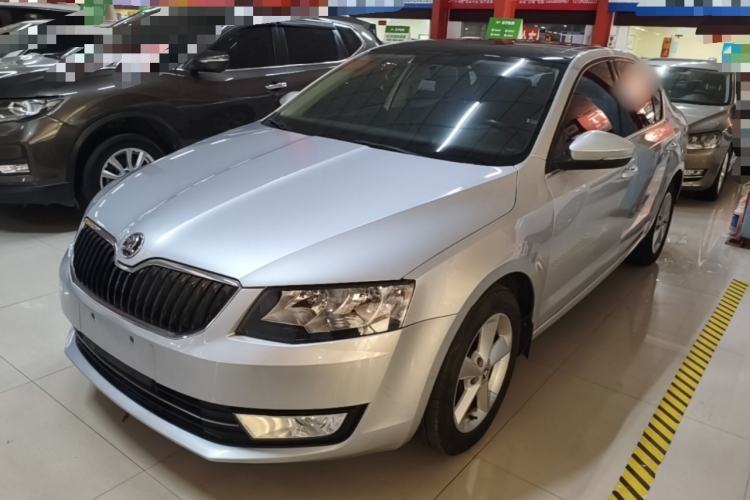 Used Skoda Octavia 2015 1.6L Automatic Yijun Edition Guazi used car, China used car export, Used car for sale, Used cars, Cheapest cars for sale