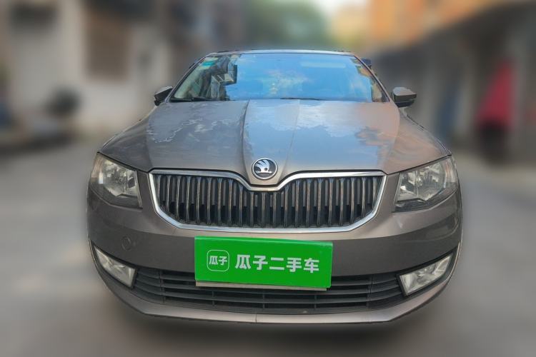 Used Skoda Octavia 2015 1.6L Automatic Yijie Edition Front