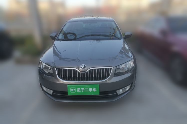 Used Skoda Octavia 2015 1.6L Automatic Yijun Edition Front
