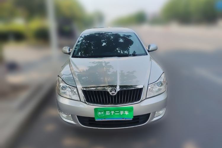 Used Skoda Octavia 2015 Classic Model 1.6L Manual Eado Version Front