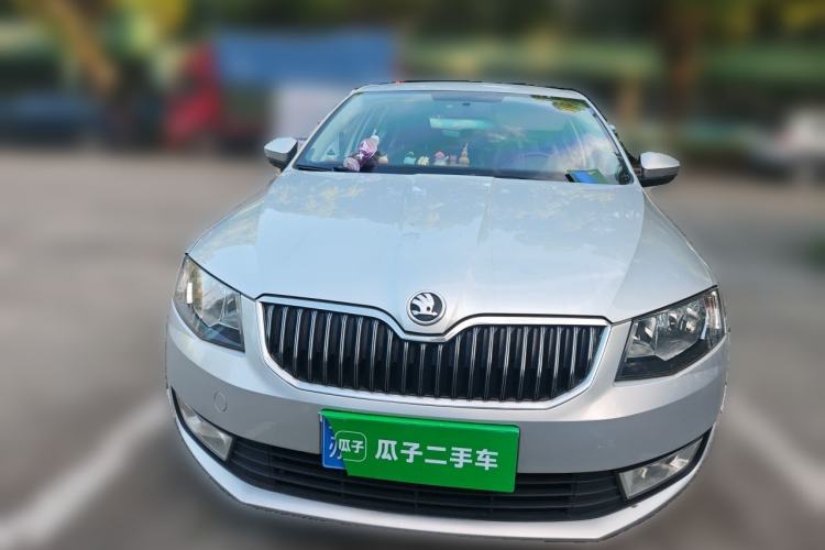Used Skoda Octavia 2015 1.6L Automatic Yijie Edition Front