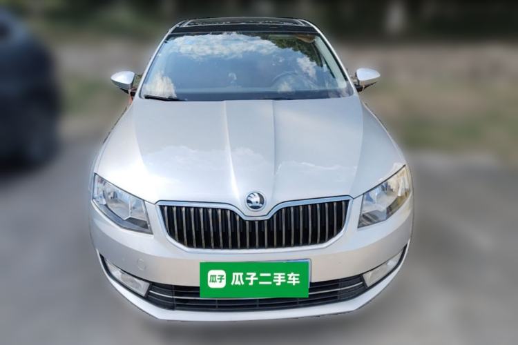 Used Skoda Octavia 2015 1.6L Manual Yijie Edition Front
