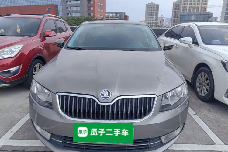 Used Skoda Octavia 2015 1.6L Automatic Yijun Edition Front