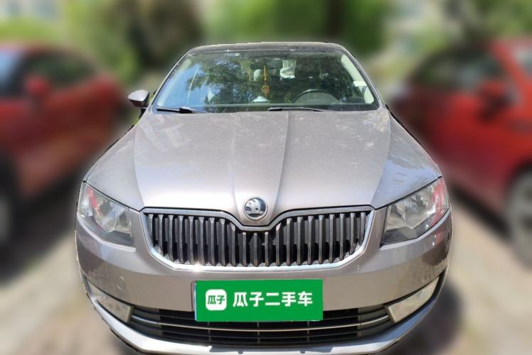Used Skoda Octavia 2015 1.6L Automatic Yijun Edition Front