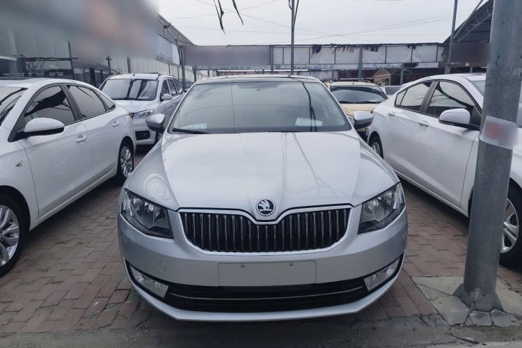 Used Skoda Octavia 2015 1.6L Automatic Yijun Edition Front