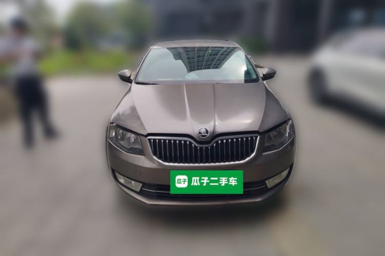 Used Skoda Octavia 2015 1.6L Manual Yijie Edition Front