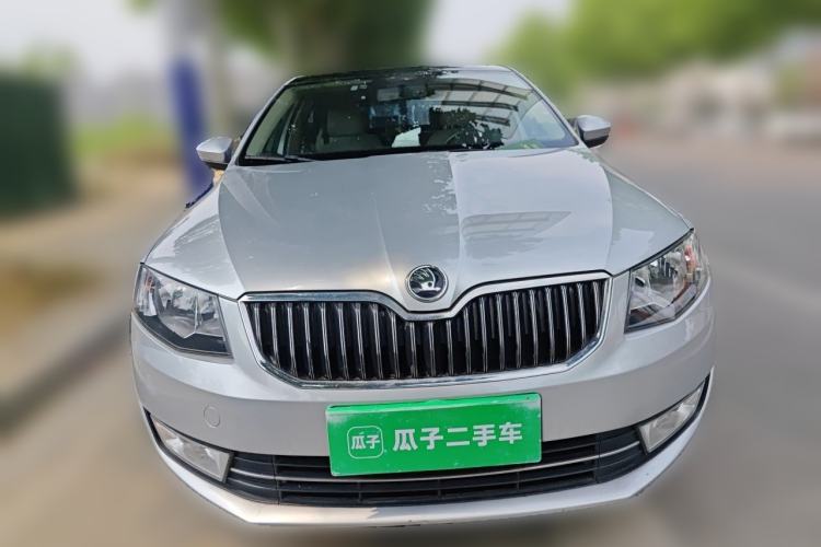 Used Skoda Octavia 2015 1.6L Automatic Yijun Edition Front