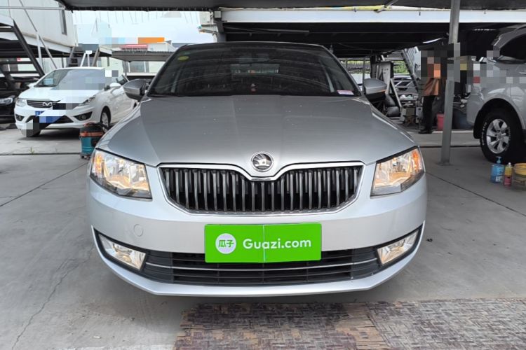 Used Skoda Octavia 2015 1.6L Automatic Yijun Edition Front