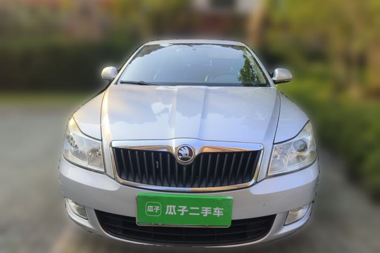 Used Skoda Octavia 2015 Classic Model 1.6L Automatic Yijie Version Front