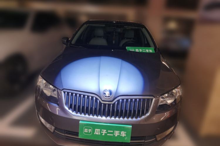 Used Skoda Octavia 2015 1.6L Automatic Yijun Edition Front
