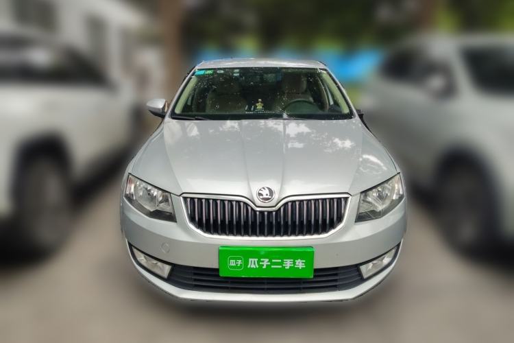 Used Skoda Octavia 2015 1.6L Manual Yijie Edition Front