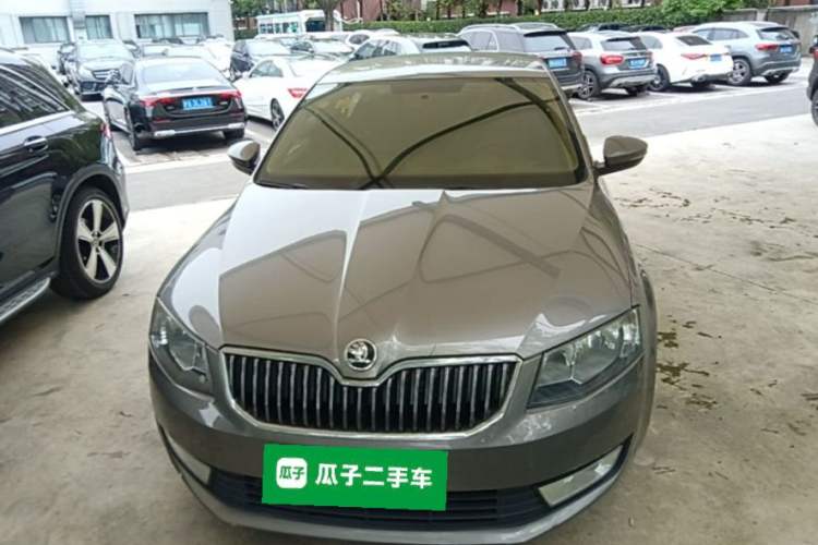 Used Skoda Octavia 2015 1.6L Automatic Yijie Edition Front