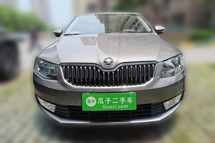 Used Skoda Octavia 2015 1.6L Manual Yijie Edition Front