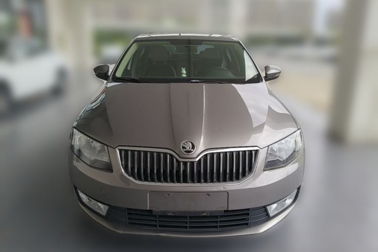 Used Skoda Octavia 2015 1.6L Automatic Yijie Edition Front