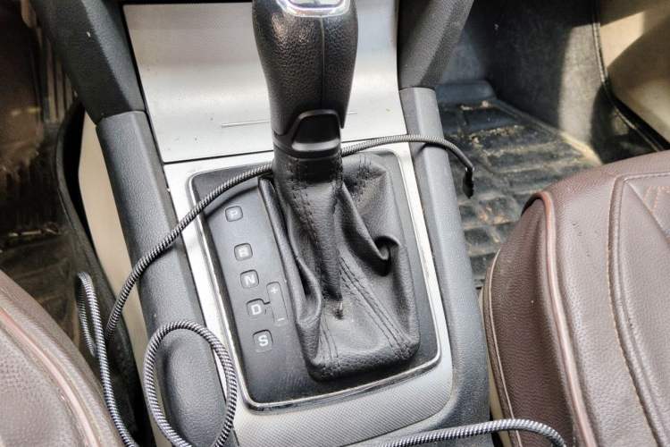 Used Skoda Octavia 2015 Classic Model 1.6L Automatic Yijie Version Gear Lever