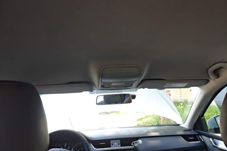 Used Skoda Octavia 2015 1.6L Automatic Yijie Edition Headliner