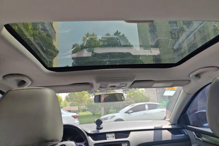 Used Skoda Octavia 2015 1.6L Automatic Yijun Edition Headliner
