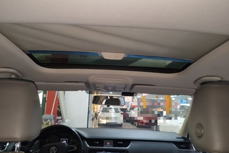 Used Skoda Octavia 2015 1.6L Automatic Yijun Edition Headliner