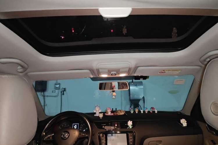 Used Skoda Octavia 2015 1.6L Automatic Yijun Edition Headliner