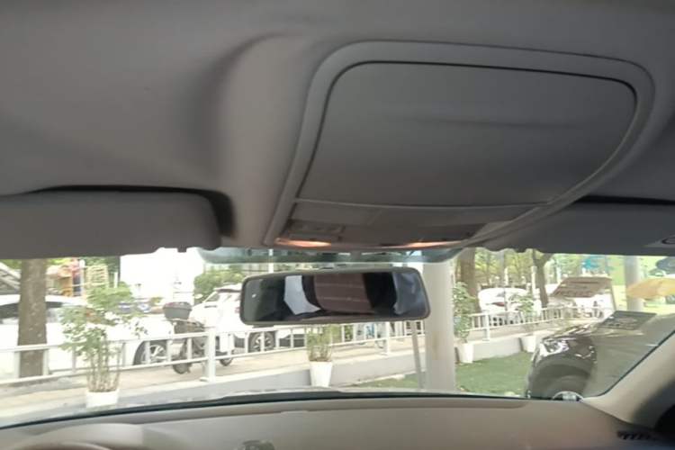 Used Skoda Octavia 2015 1.6L Automatic Yijie Edition Headliner