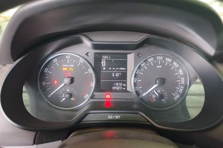 Used Skoda Octavia 2015 1.6L Manual Eado Edition Instrument Cluster