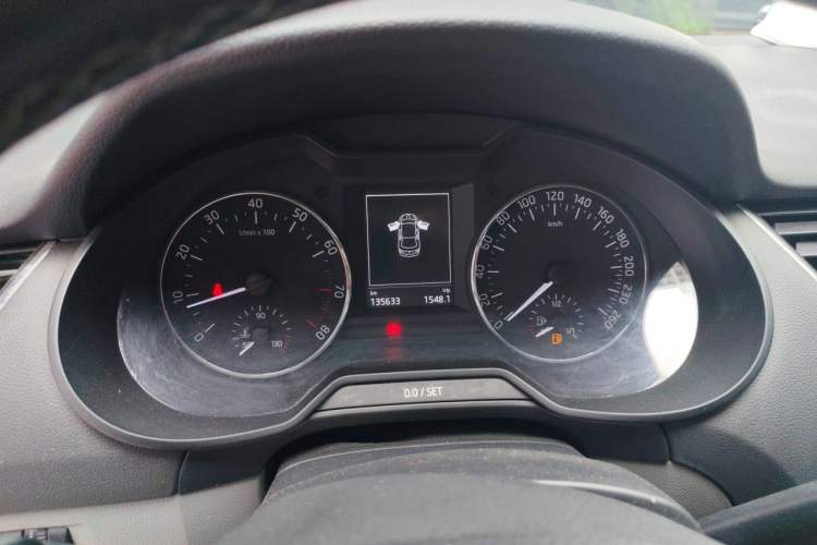 Used Skoda Octavia 2015 1.6L Manual Yijie Edition Instrument Cluster