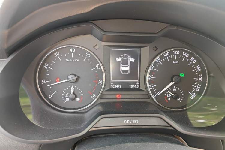 Used Skoda Octavia 2015 1.6L Automatic Yijun Edition Instrument Cluster