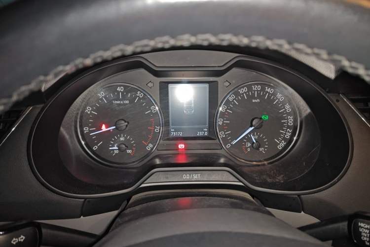 Used Skoda Octavia 2015 1.6L Automatic Yijun Edition Instrument Cluster