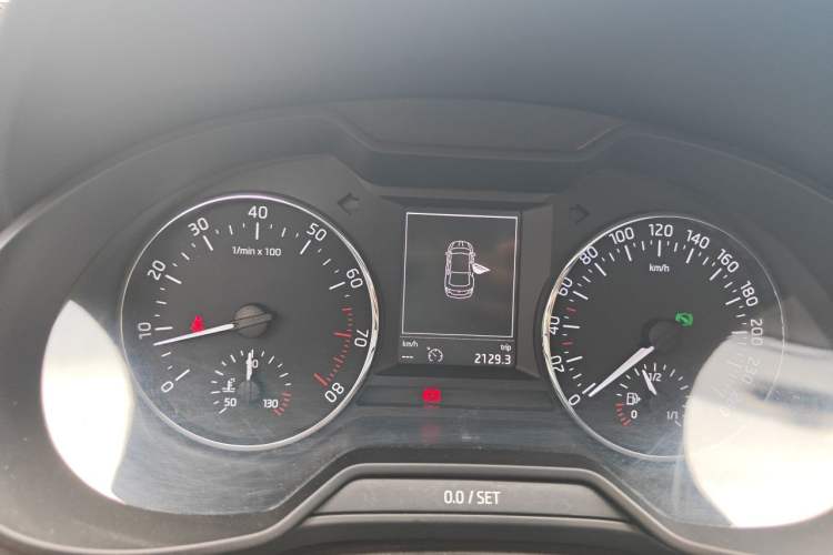 Used Skoda Octavia 2015 1.6L Automatic Yijun Edition Instrument Cluster