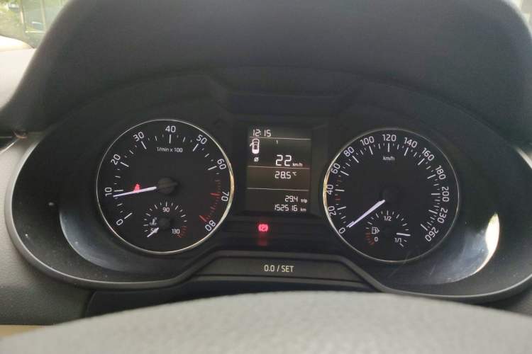 Used Skoda Octavia 2015 1.6L Manual Yijie Edition Instrument Cluster