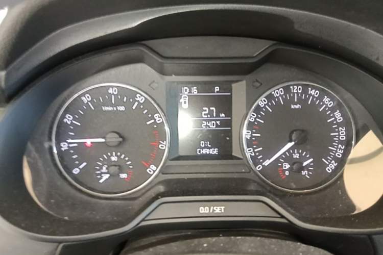 Used Skoda Octavia 2015 1.6L Automatic Yijie Edition Instrument Cluster