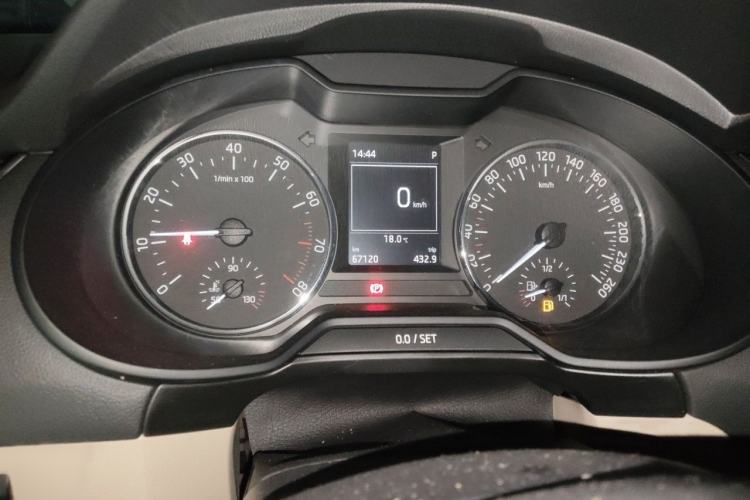 Used Skoda Octavia 2015 1.6L Automatic Yijun Edition Instrument Cluster