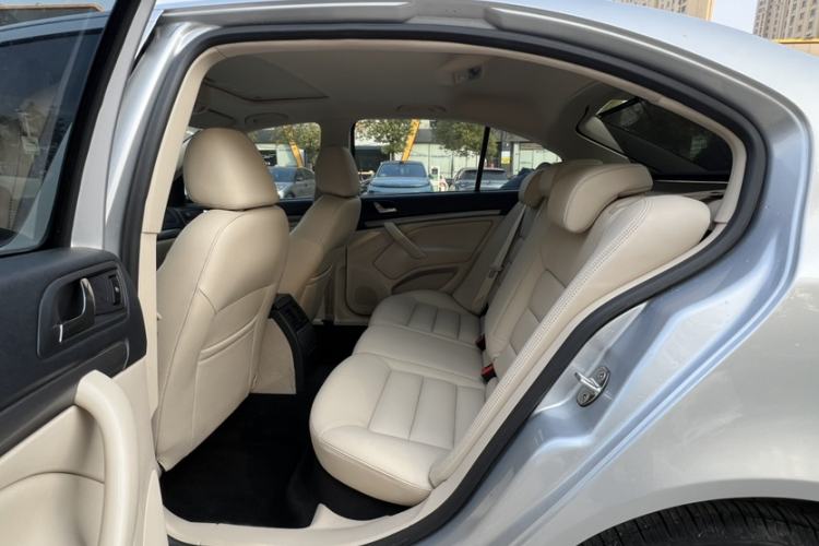 Used Skoda Octavia 2015 Classic Model 1.6L Automatic Yijie Version Interior 1