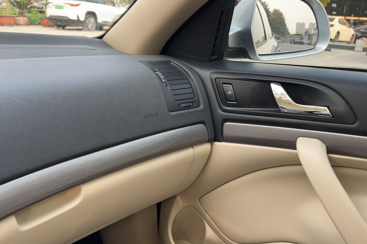 Used Skoda Octavia 2015 Classic Model 1.6L Automatic Yijie Version Interior 13