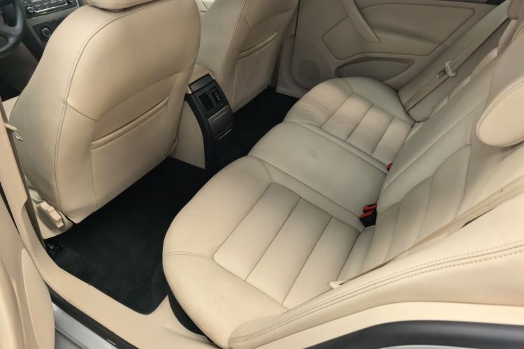 Used Skoda Octavia 2015 Classic Model 1.6L Automatic Yijie Version Interior 2
