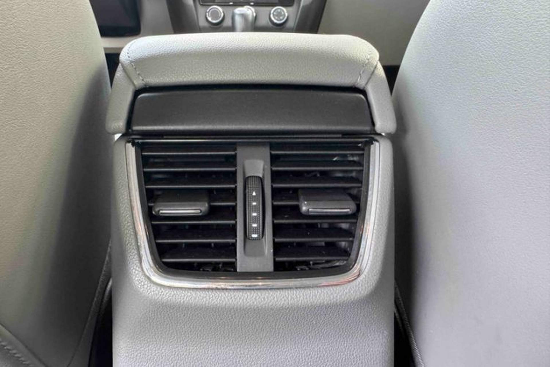 Used Skoda Octavia 2015 1.6L Automatic Yijie Edition Interior 3