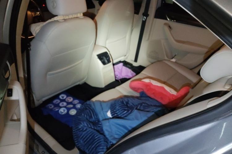 Used Skoda Octavia 2015 1.6L Automatic Yijun Edition Interior 4